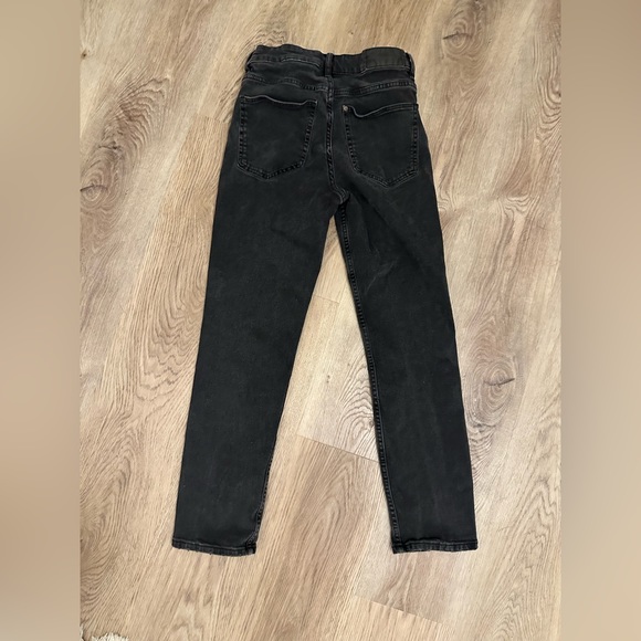 Jeans - Picture 3 of 3